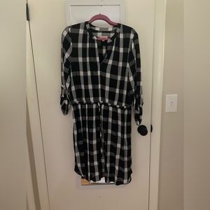 Loft White and black buffalo check woman’s dress